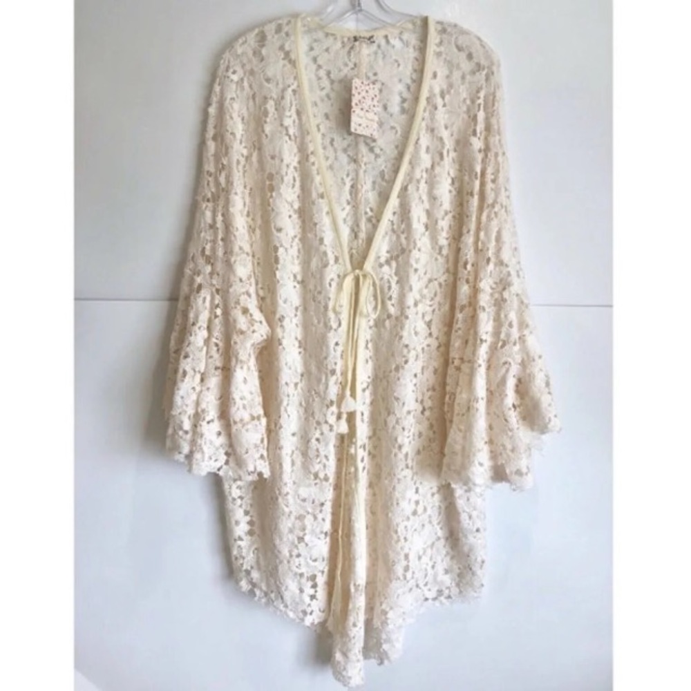 Free People crochet lace tunic / robe / coverup ๐ - Picture 4 of 9